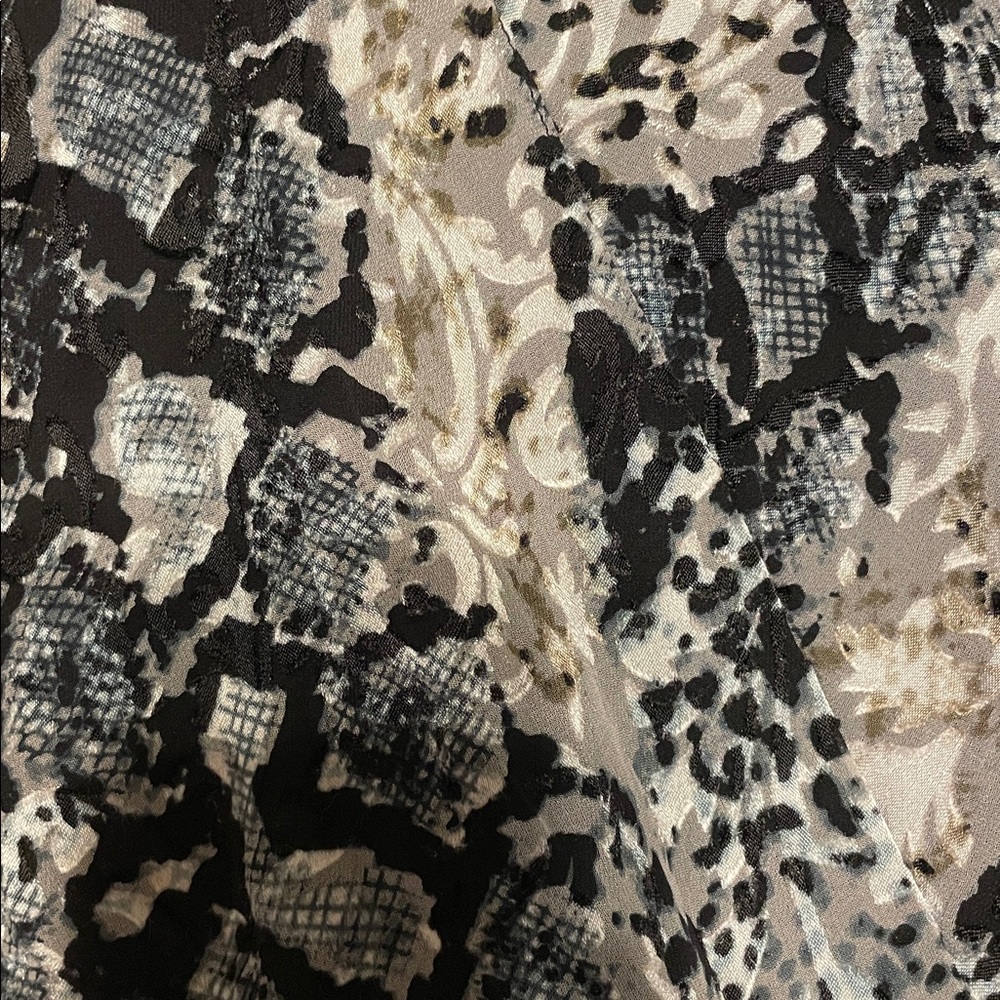 Alice + Olivia Snake Print Blouse Wrap Front V Neck Top - Picture 3 of 4